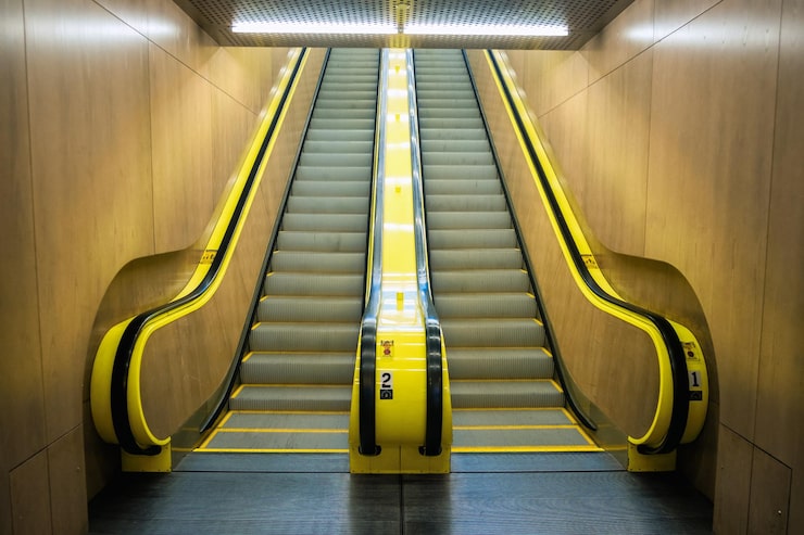 staircase-illuminated-room_1048944-13932840
